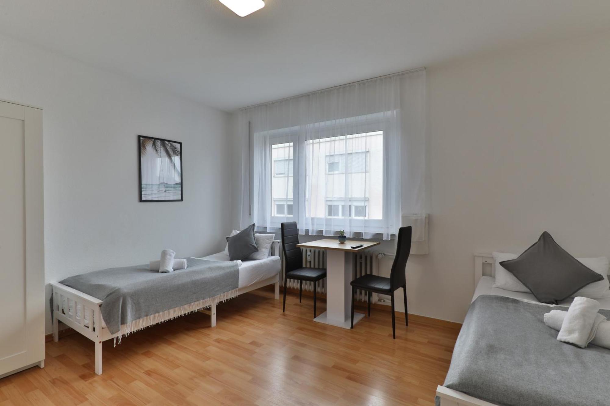 Moderne Ferienwohnungen - Service Wie Im Hotel Göppingen Dış mekan fotoğraf