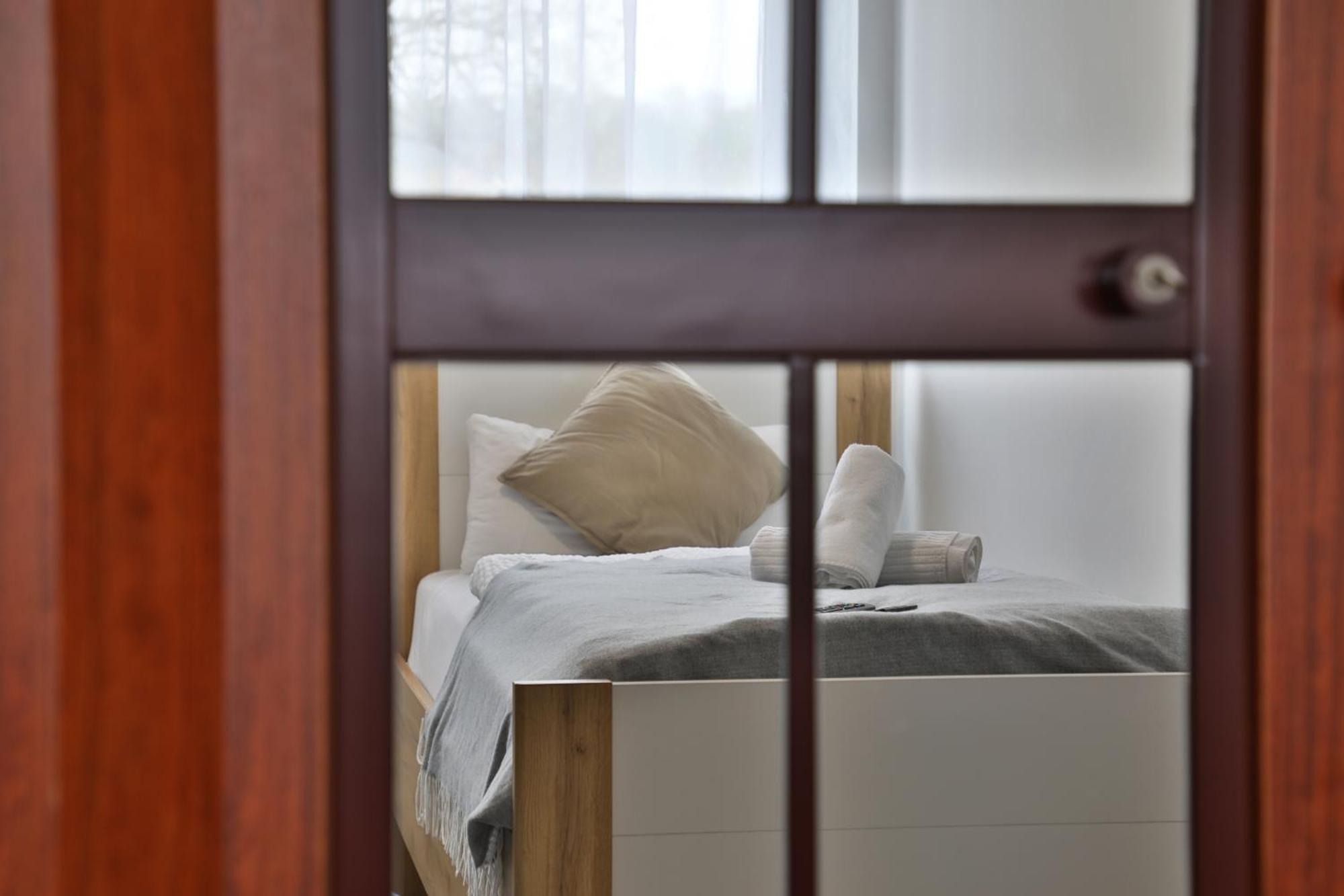 Moderne Ferienwohnungen - Service Wie Im Hotel Göppingen Dış mekan fotoğraf