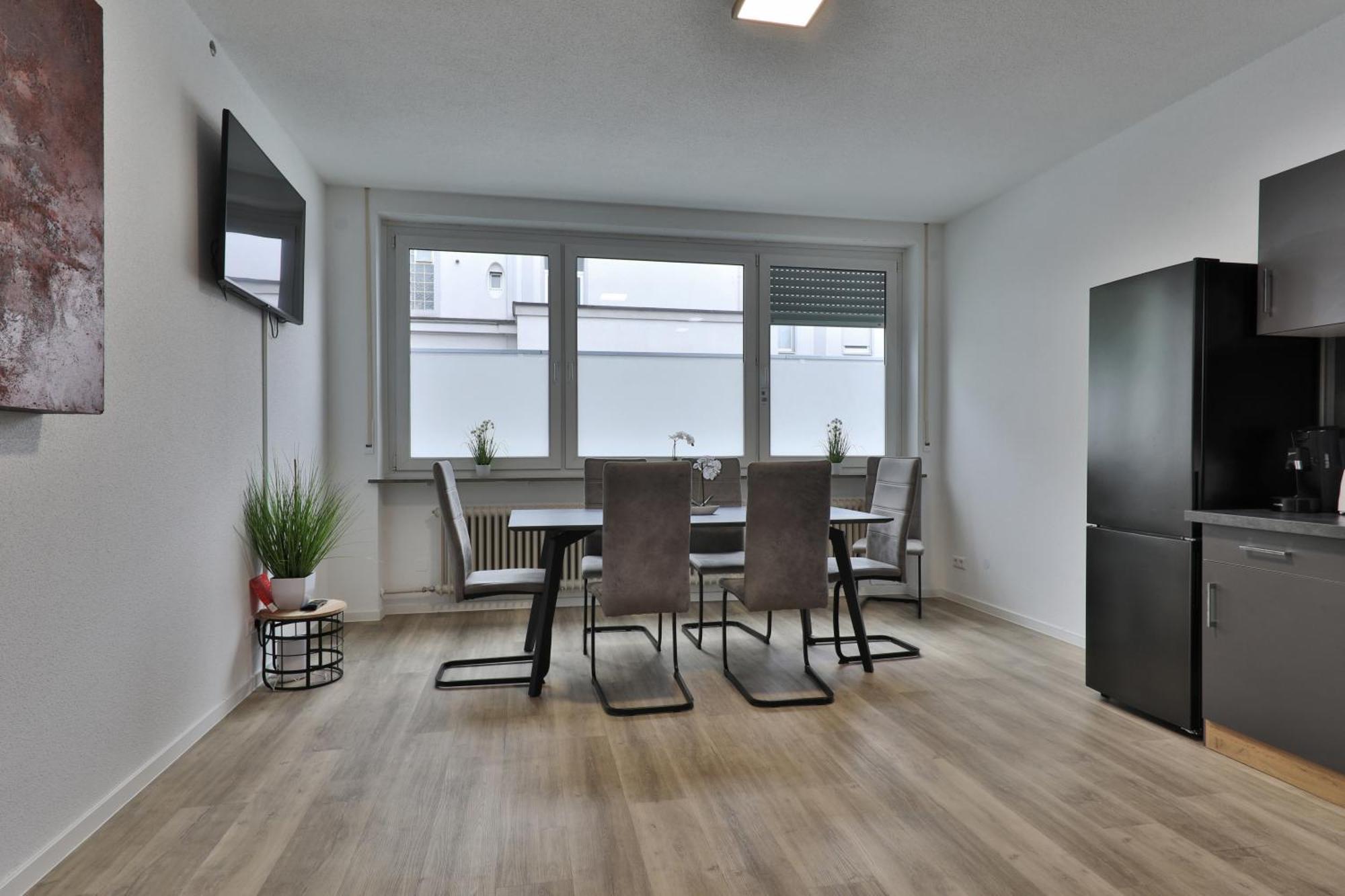 Moderne Ferienwohnungen - Service Wie Im Hotel Göppingen Dış mekan fotoğraf