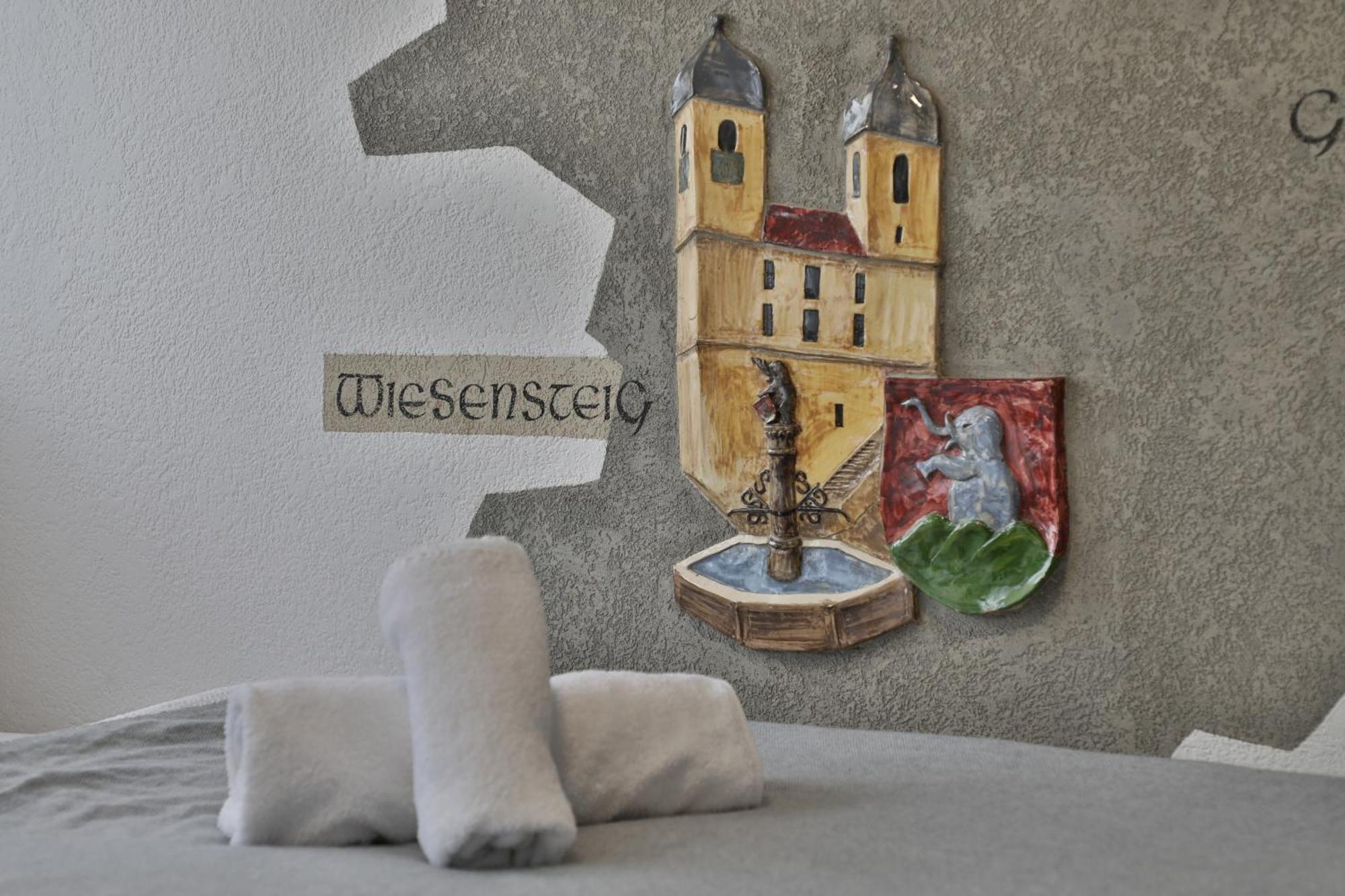Moderne Ferienwohnungen - Service Wie Im Hotel Göppingen Dış mekan fotoğraf